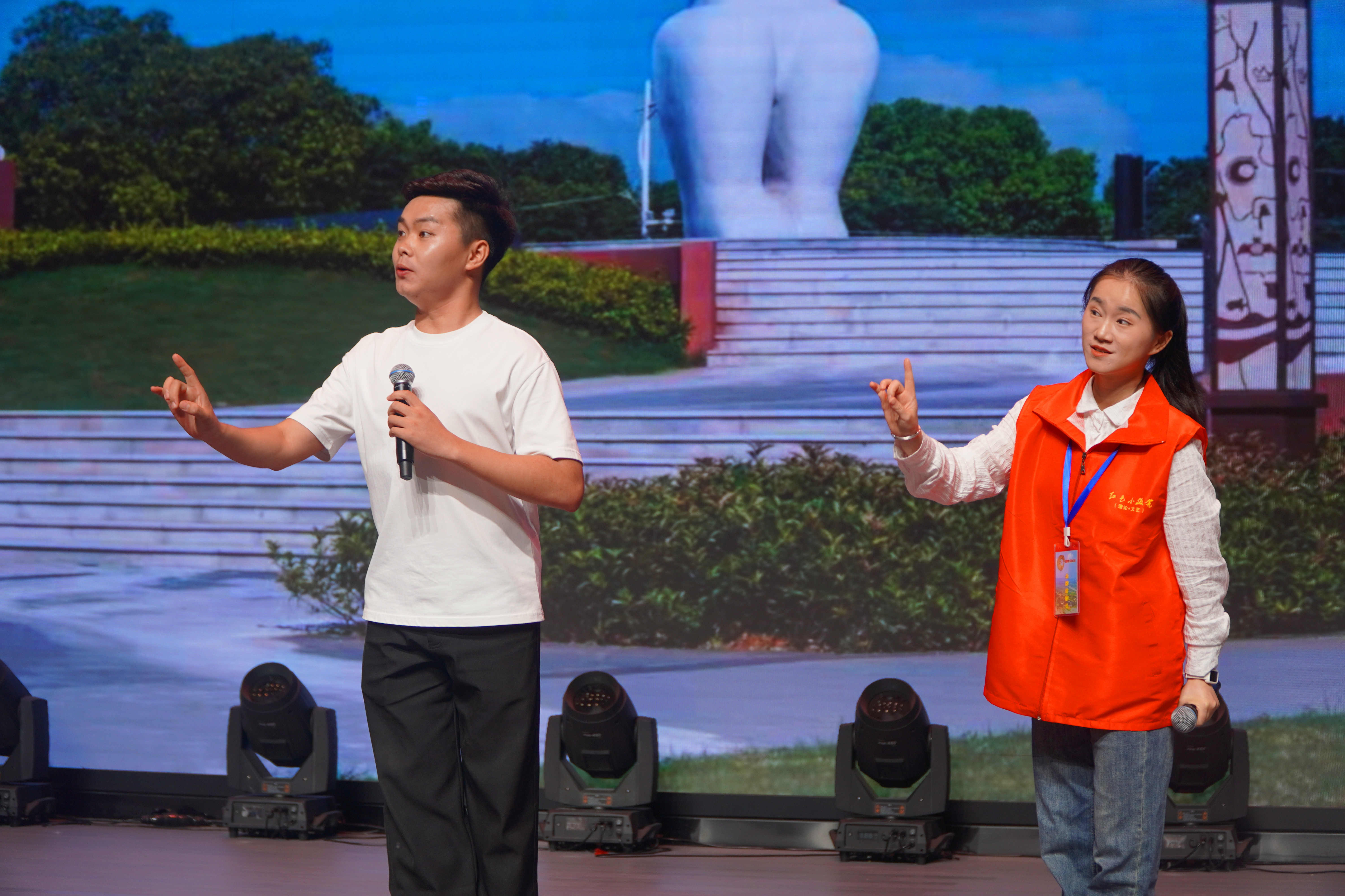 小品《家有龙宝》